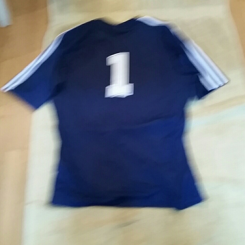 ADIDAS T SHIRT - Picture 5 of 5